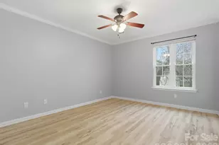 9404 S Vicksburg Park Ct, Charlotte, NC 28210 - Photo 16