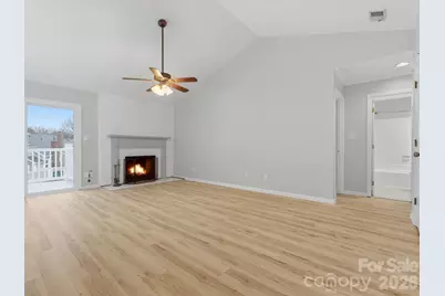 9404 S Vicksburg Park Court, Charlotte, NC 28210 - Photo 8