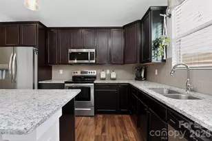 4626 Gibbons Link Rd, Charlotte, NC 28269 - Photo 12