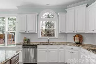 7300 Stonehaven Dr, Waxhaw, NC 28173 - Photo 10