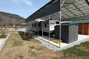 415 Hyde Rd, Stecoah, NC 28771 - Photo 38