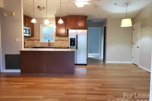 7900 Mountain Shore Dr, Sherrills Ford, NC 28673 - Photo 2