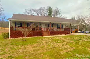 124 Hood Heights, Hendersonville, NC 28739 - Photo 1