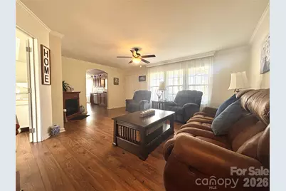 124 Hood Heights, Hendersonville, NC 28739 - Photo 8