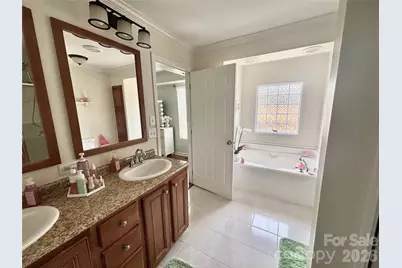 124 Hood Heights, Hendersonville, NC 28739 - Photo 14