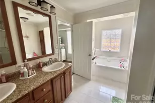 124 Hood Heights, Hendersonville, NC 28739 - Photo 14