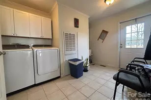 124 Hood Heights, Hendersonville, NC 28739 - Photo 6