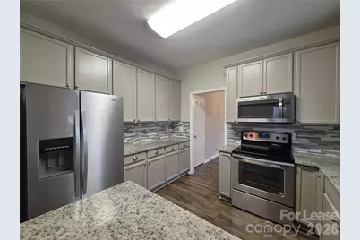 2023 Heywood Avenue, Charlotte, NC 28208 - Photo 6