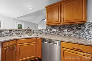 118 Sundance Cir, Statesville, NC 28625 - Photo 8
