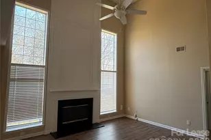 7501 Lady Bank Dr, Charlotte, NC 28269 - Photo 2