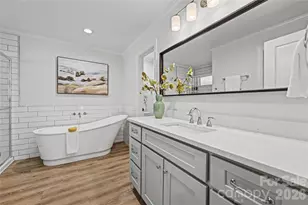 815 Hartness Ave, Charlotte, NC 28211 - Photo 18