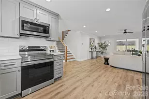 815 Hartness Ave, Charlotte, NC 28211 - Photo 10