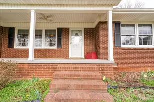 2926 Lake Dr, Shelby, NC 28152 - Photo 2