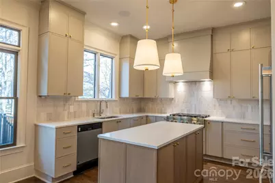 18802 Pentwater Court, Cornelius, NC 28031 - Photo 6