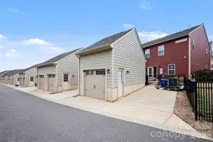 4031 Audubon Pk Dr, Charlotte, NC 28217 - Photo 22