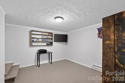 1037 Prestwood Drive SE, Lenoir, NC 28645 - Photo 22