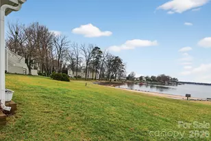 7413 Mariner Cove Dr, Cornelius, NC 28031 - Photo 2