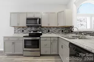 7978 Mariners Pointe Cir, Denver, NC 28037 - Photo 8