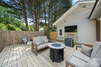 2717 Arnold Drive, Charlotte, NC 28205 - Photo 2