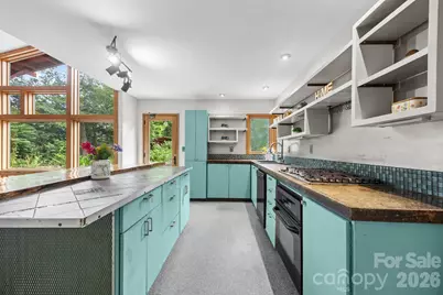 27 Rosebud Lane, Fairview, NC 28730 - Photo 16