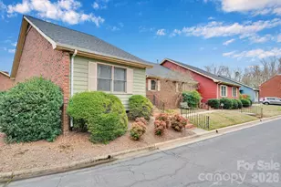 1300 Larchmont Pl, Salisbury, NC 28144 - Photo 4