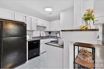 5917 Crape Myrtle Lane, Charlotte, NC 28216 - Photo 16