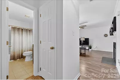 5917 Crape Myrtle Lane, Charlotte, NC 28216 - Photo 18