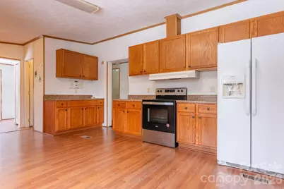 8636 County Line Road, Hickory, NC 28602 - Photo 6