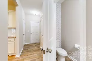 8550 River Ridge Dr, Charlotte, NC 28213 - Photo 14