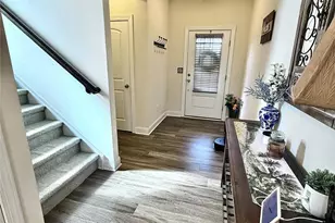 1008 Irvine Ct, Matthews, NC 28104 - Photo 2