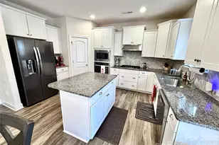 1008 Irvine Ct, Matthews, NC 28104 - Photo 8