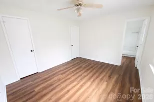 1901 Burgandy Dr, Charlotte, NC 28262 - Photo 8