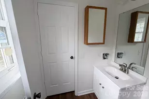 1901 Burgandy Dr, Charlotte, NC 28262 - Photo 10