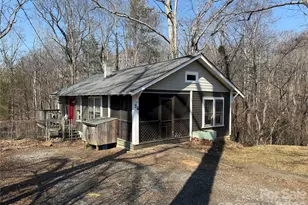 25 Craig Cir, Asheville, NC 28805 - Photo 2