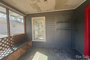 25 Craig Cir, Asheville, NC 28805 - Photo 4