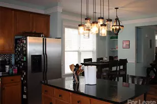 18615 Bonham Ln, Cornelius, NC 28031 - Photo 2