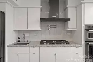 1300 Queens Rd, Charlotte, NC 28207 - Photo 20