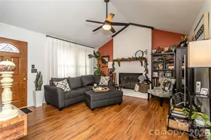 5164 Olde School Dr, Hickory, NC 28602 - Photo 4