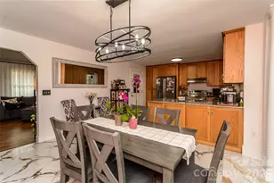 5164 Olde School Dr, Hickory, NC 28602 - Photo 8