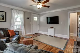 109 W Marshall St, Waynesville, NC 28786 - Photo 12