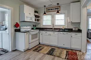 109 W Marshall St, Waynesville, NC 28786 - Photo 20