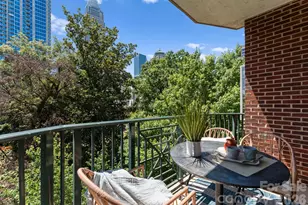 300 W 5th Street W, Charlotte, NC 28202 - Photo 14