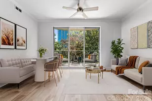 300 W 5th Street W, Charlotte, NC 28202 - Photo 10