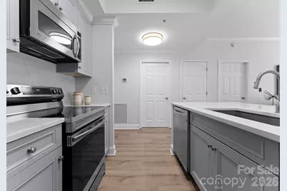 300 W 5th Street W #509, Charlotte, NC 28202 - Photo 8