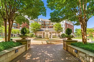 300 W 5th Street W, Charlotte, NC 28202 - Photo 18