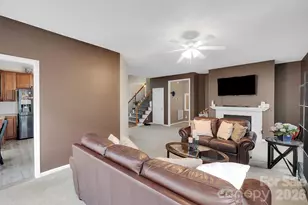 9319 Arbor Creek Dr, Charlotte, NC 28269 - Photo 4