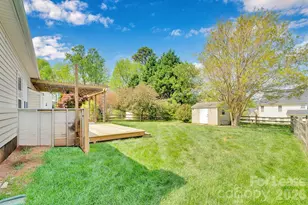 9815 Nottinghill Ln, Charlotte, NC 28269 - Photo 40