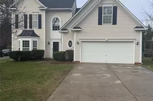 9815 Nottinghill Ln, Charlotte, NC 28269 - Photo 1