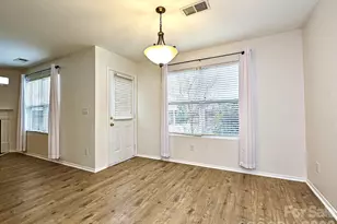 8712 Westhope St, Charlotte, NC 28216 - Photo 10