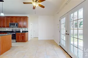 2102 Big Pine Dr, Matthews, NC 28105 - Photo 12